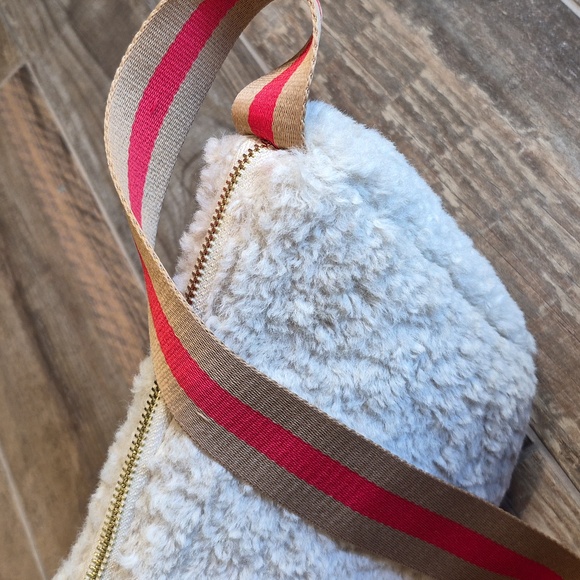 Anthropologie Sherpa Half Moon Crossbody Sling Shoulder Bag, Adjustable Strap - Picture 13 of 14